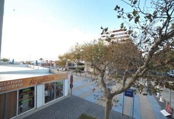 STUDIO SAINT CLAIR Vue Laterale MER has Balcony rooms