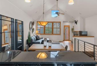 3br 3 1 2Ba Center of Everything New Listing On Our New Home has Balcony rooms