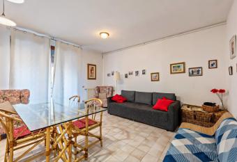 Appartamento Desenzano has Balcony rooms