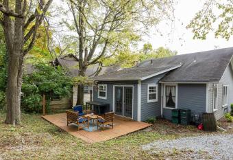 The Stella has Balcony rooms