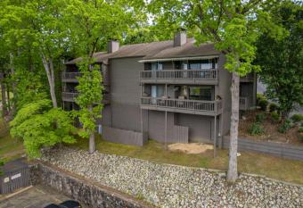 The Dogwood has Balcony rooms