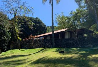 Casa Maui - Angra dos Reis has Smoking rooms