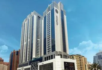 ROYCE YOUTH HOSTEL L. L. C allows 18 year olds to book a room