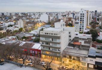 Aspromonte Departamentos has Balcony rooms