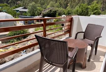 River Grand, kasol - Since 1981 has Balcony rooms