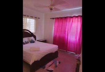 Apartment 2 minutes from the beach has Balcony rooms