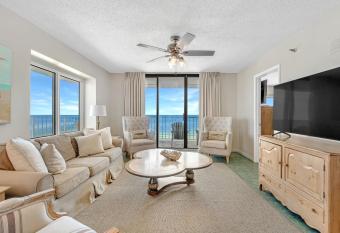 Summerchase 1101 with Free Seasonal Beach Service has Balcony rooms