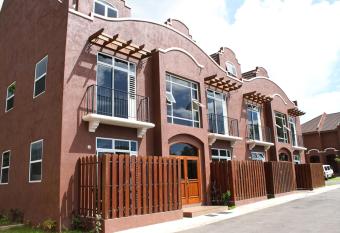The Guest Apartments at Border Crossings has Balcony rooms