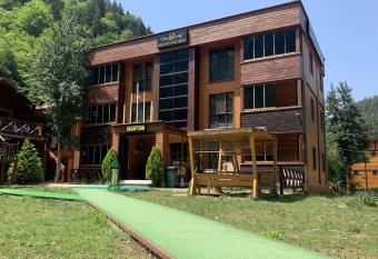 Die Wohneinheiten des Gold City Apart Hotels n01 has Balcony rooms