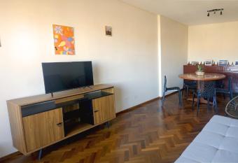 Departamento con gran vista en el casco hist  rico has Balcony rooms