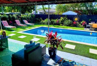 Le French Cottage (Mid-Century heaven with a pool) allows 18 year olds to book a room