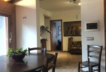 Casa vacanze l Umbertino has Balcony rooms