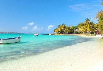 Chez Jess has Balcony rooms