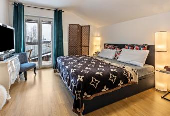 Radolfzell Bodensee has Balcony rooms