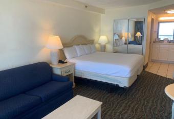 Sea Swept Ocean Front Studio has Balcony rooms