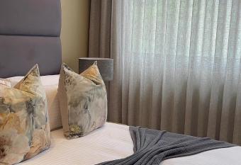 Zimbali Boulevard Suites 210 allows 18 year olds to book a room