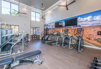 1Bedroom Chic apartment has Balcony rooms