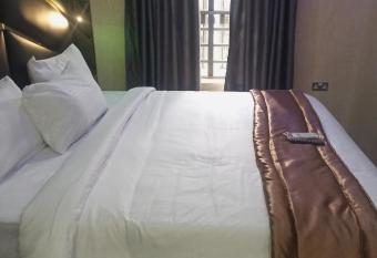 decaribbean luxury hotel and suites has Smoking rooms