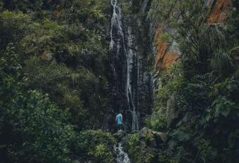 La Bendici  n has rooms with a private hot tub