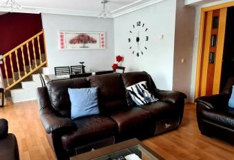 Villa Giralda has Balcony rooms