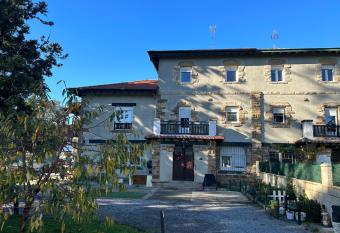 Lekuona allows 18 year olds to book a room