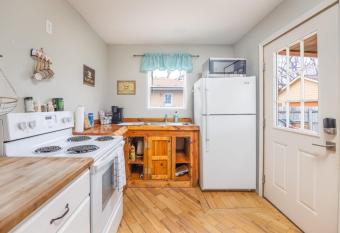 Cozy 1 Bedroom Home allows 18 year olds to book a room