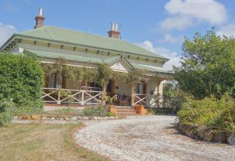 Winterbrook House has Balcony rooms