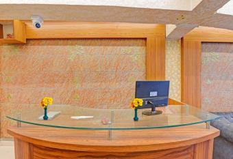 OYO Flagship Hotel Maheshwari Residency allows 18 year olds to book a room