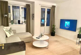 Martha has Balcony rooms