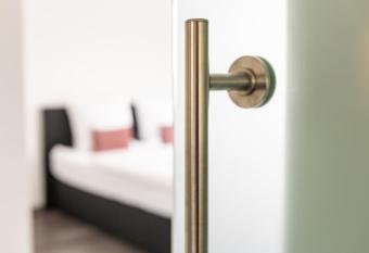 Unique: Ger  umige 4 Zimmerwohnung in Tuttlingen mit Sauna, Fitness und Netflix OG allows 18 year olds to book a room