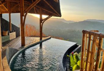Dreamy Cliffside Bamboo Villa with Pool and View allows 18 year olds to book a room