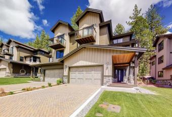 Gondola Vista has Balcony rooms