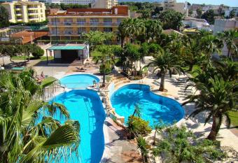 Aparthotel Club Sim   has Balcony rooms