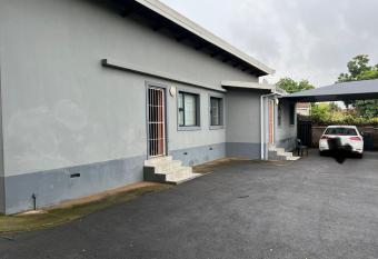 Ikhaya guest house has Balcony rooms