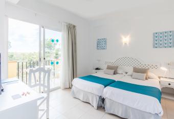 BLUESEA Costa Verde has Balcony rooms