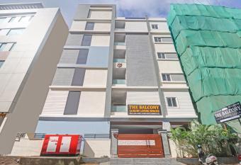 The Balcony Hotel has Balcony rooms