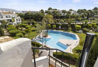 Mijas 3 pools allows 18 year olds to book a room