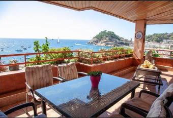 Apartamento La Illa has Balcony rooms