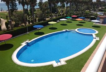 ACV - Vistamar III-1   linea planta 2 Norte allows 18 year olds to book a room