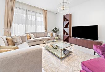 WelHome - Luxe Villa With Private Pool Near The Beach has Balcony rooms