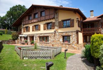 Hotel Rural Matsa allows 18 year olds to book a room