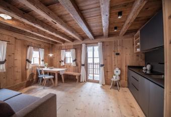 Ciasa Somuer - Stangode has Balcony rooms