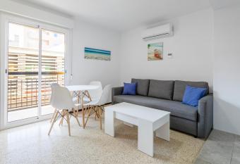 Apartamento el Mercat 2 has Balcony rooms