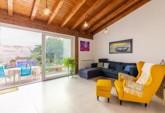 Appartamento Con Giardino has Balcony rooms