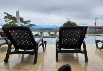 Finca Las Aguas has Balcony rooms
