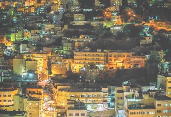 Khirfan Crown Houses has Balcony rooms