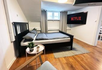 City-Apartment in Krefeld - BEUYS Apartments - Krefeld allows 18 year olds to book a room