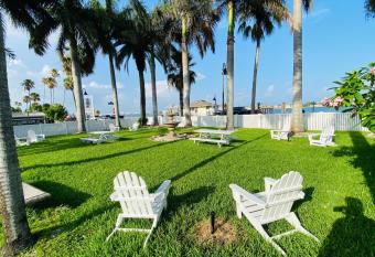 La Tortuga Historic Pass A Grille St Pete Beach ES has Balcony rooms