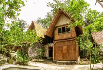 Villa Kampung Ayem Riverside has Balcony rooms