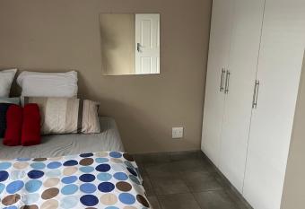 Ikhaya guesthouse2 has Balcony rooms